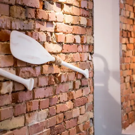 民宿 Underground 格丁尼亚