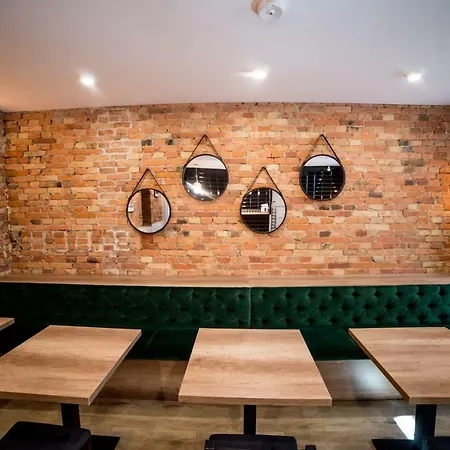 Underground 格丁尼亚